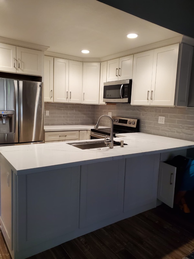 Kitchen White Island